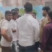 मथुरा: सब्जी मंडी में फल विक्रेताओं के दो गुटों में खूनी संघर्ष, लाठी-डंडे और कुर्सियां चलीं