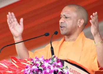 सीएम योगी के प्रतापगढ़ दौरे की तैयारियां तेज, आईजी ने जीआईसी मैदान का किया निरीक्षण